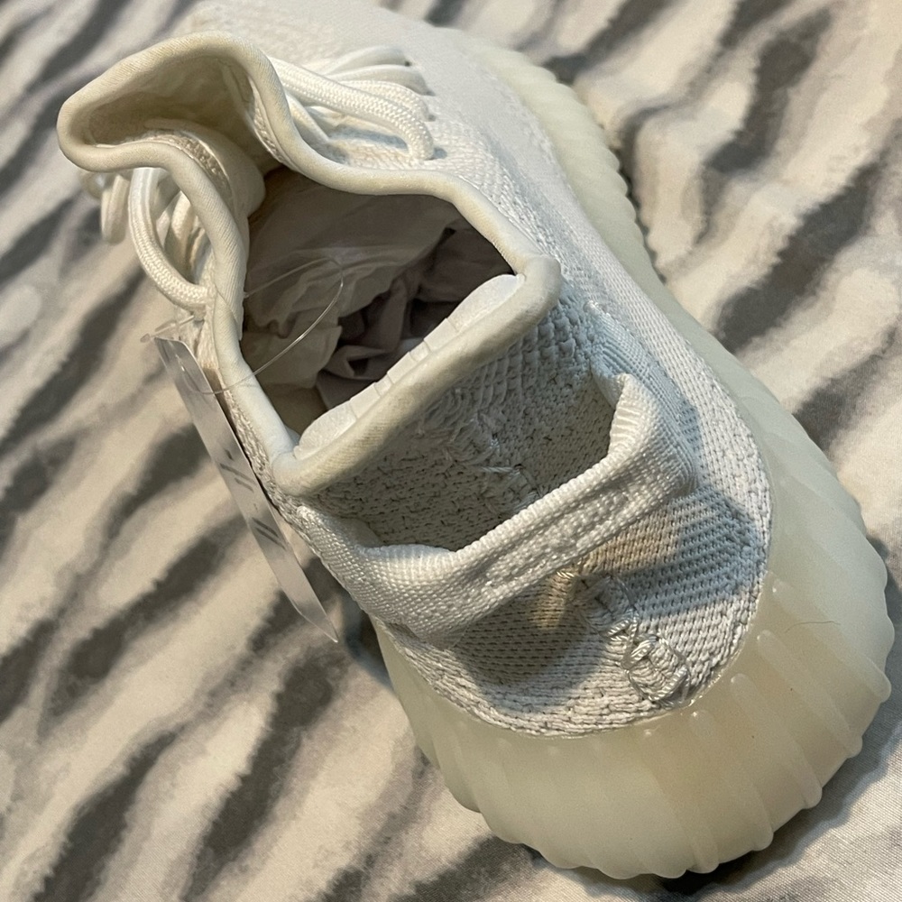 Men’s adidas Yeezy Boost 350 V2